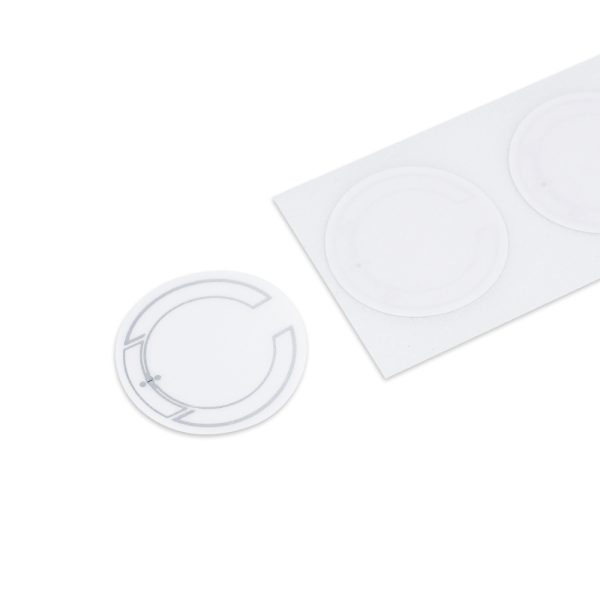 Compact circular smart label for versatile tracking.
