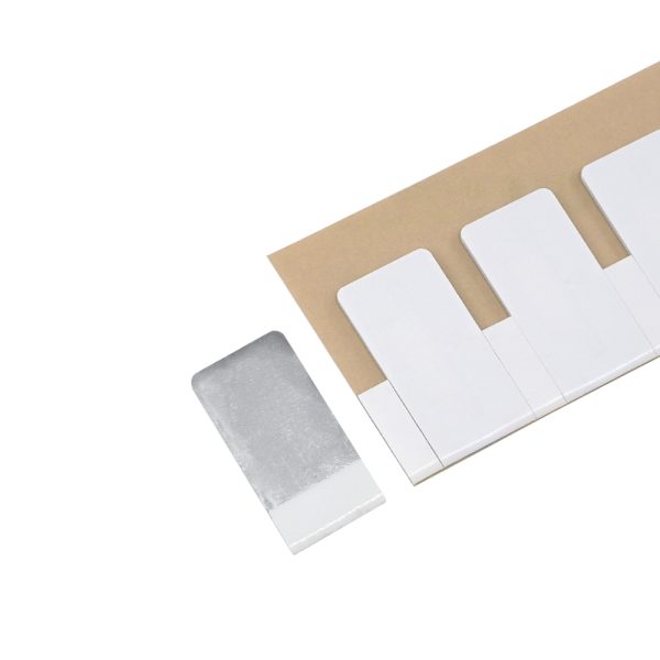 UHF RFID Label 30 15 1.25 mm