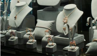 RFID Jewelry Tracking System: Faster Counts, Less Loss